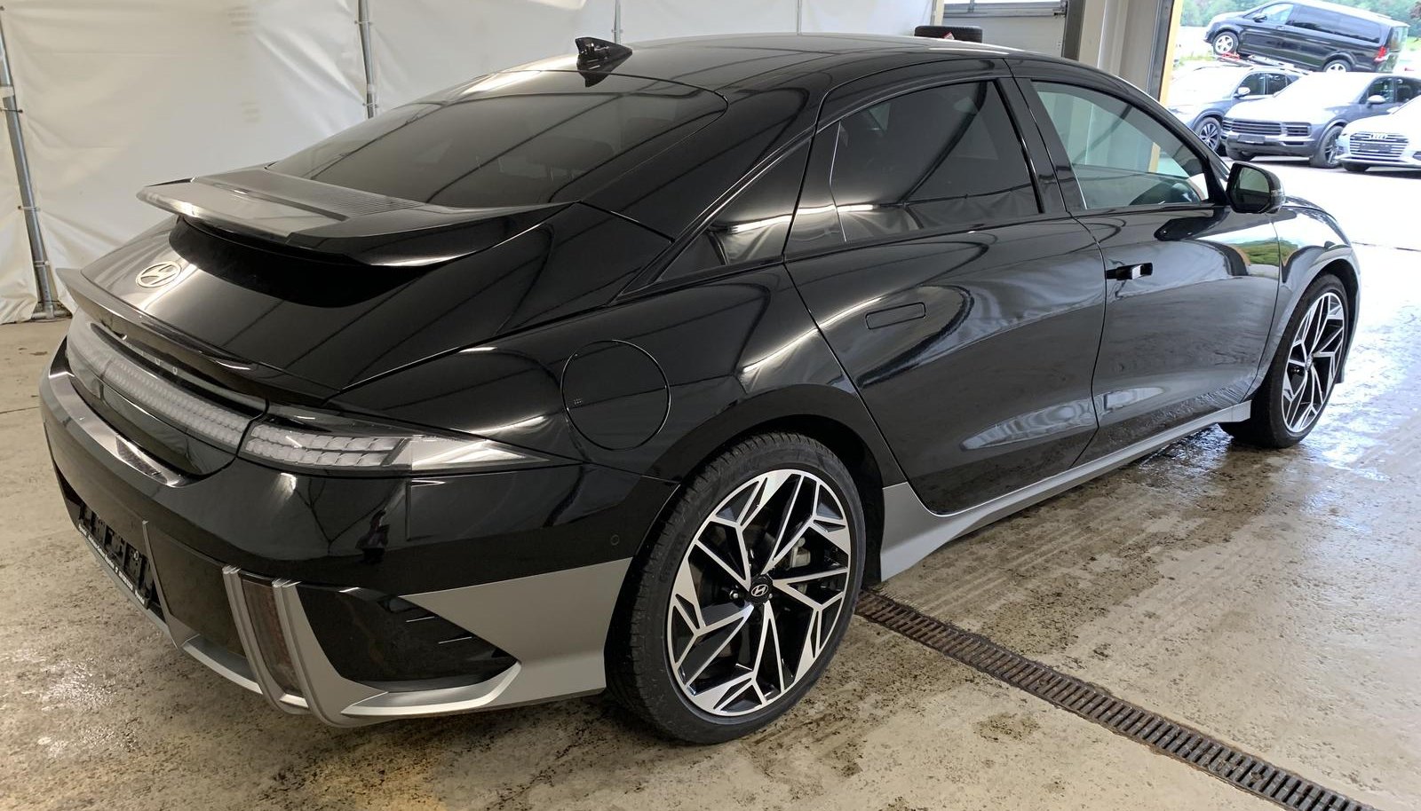 Hyundai Ioniq 6 Uniq Elektro 4WD 5