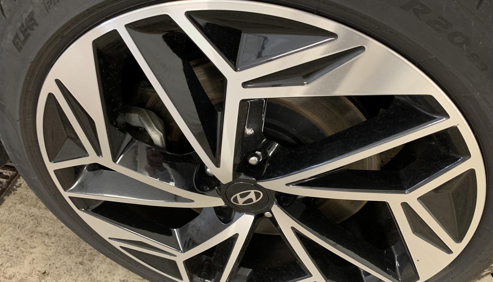 Hyundai Ioniq 6 Uniq Elektro 4WD 9