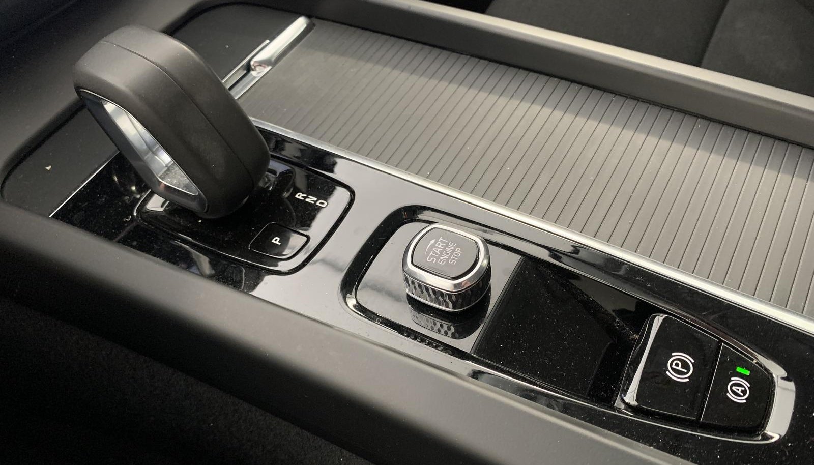 Volvo XC60 Momentum Pro 2WD 10