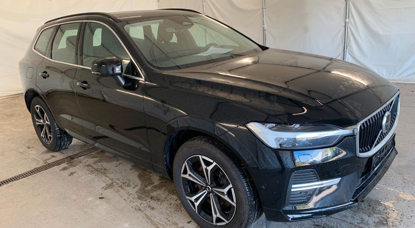 Volvo XC60 Momentum Pro 2WD 2