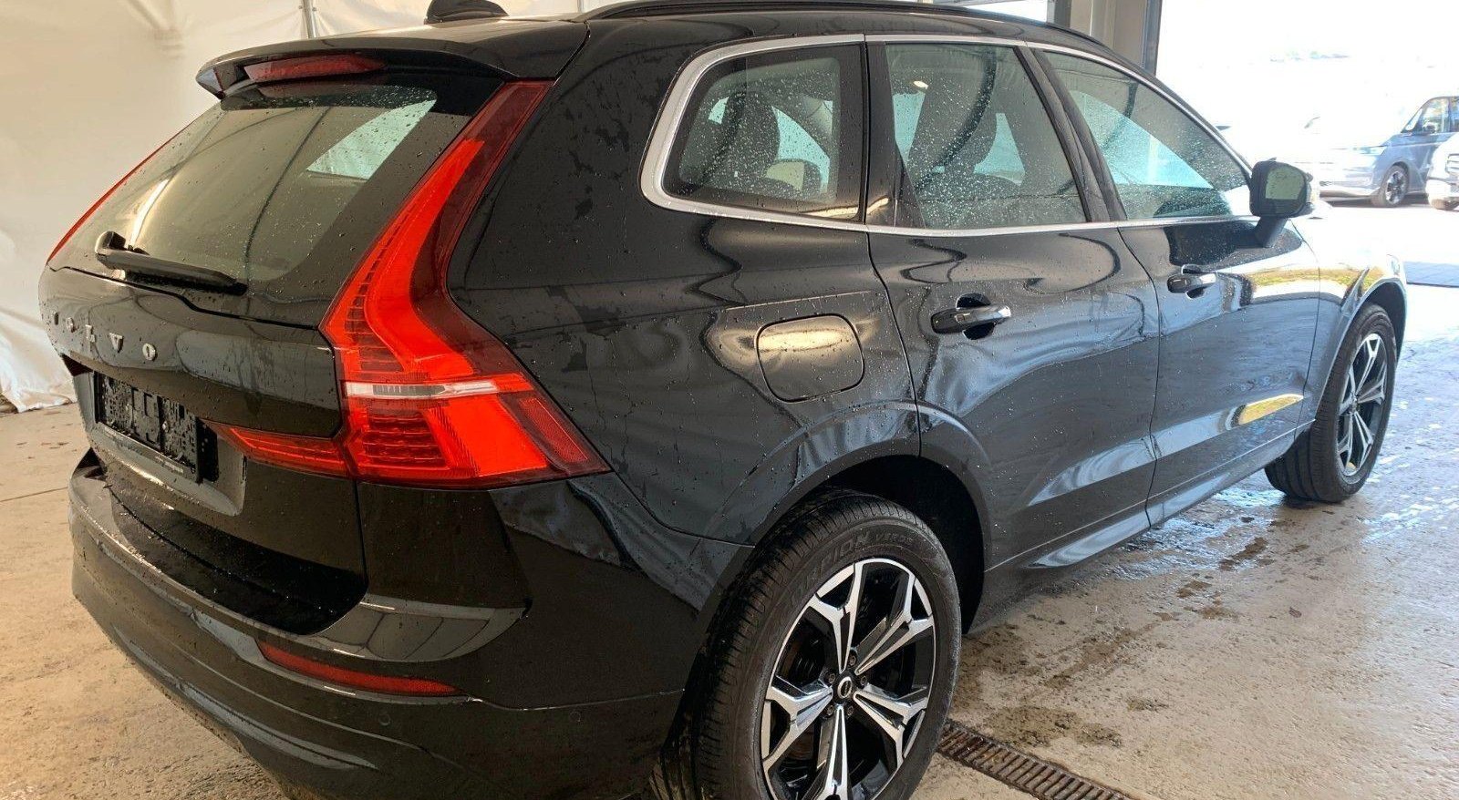Volvo XC60 Momentum Pro 2WD 5