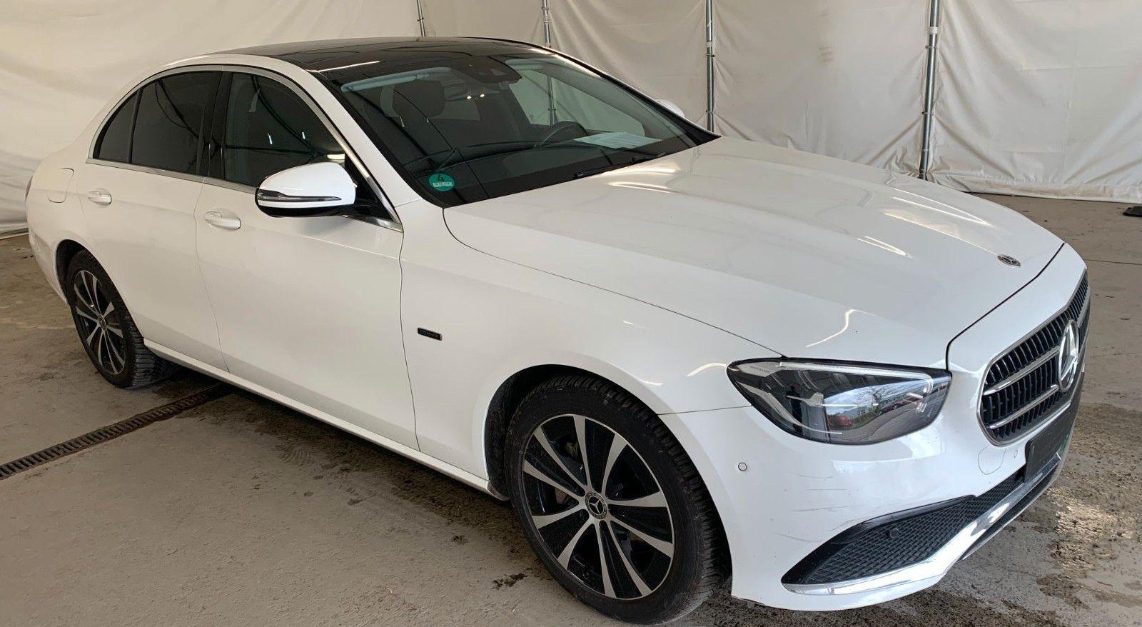 Mercedes-Benz E AVANTGARDE 2