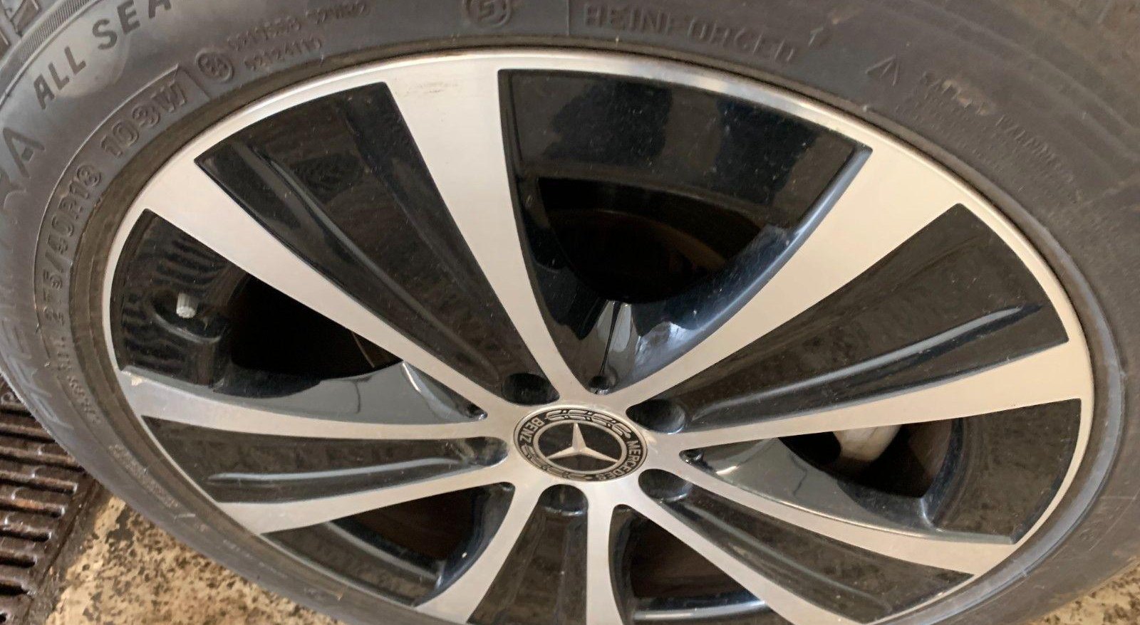 Mercedes-Benz E AVANTGARDE 7