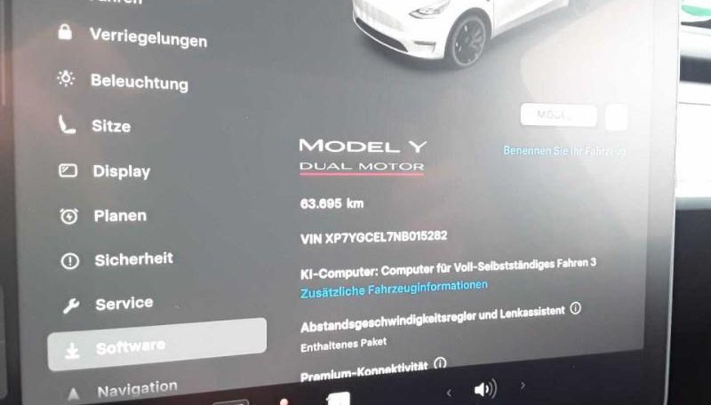 Tesla Model Y Performance Dual AWD 7