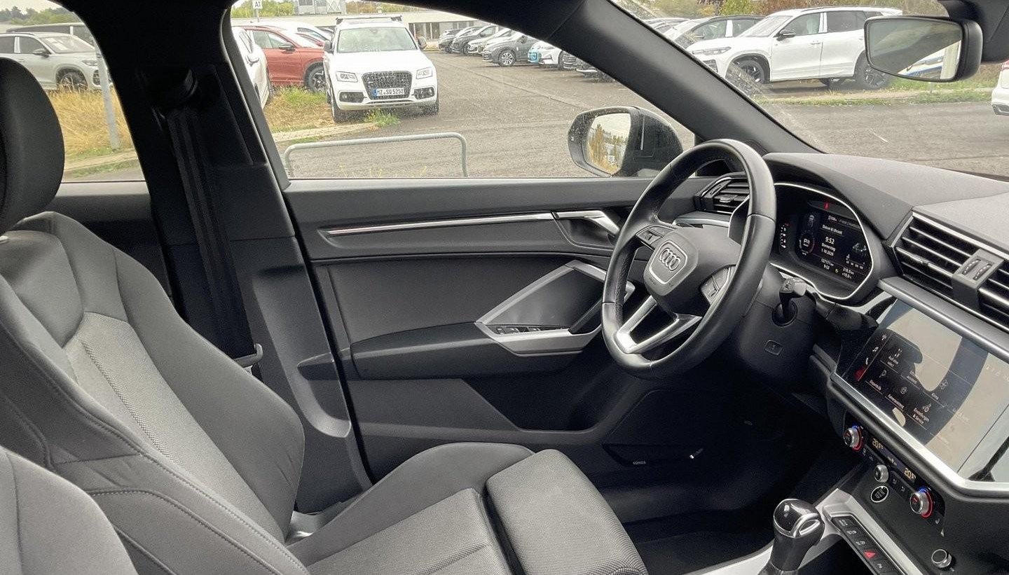 Audi Q3 40 TFSI quattro basis 3