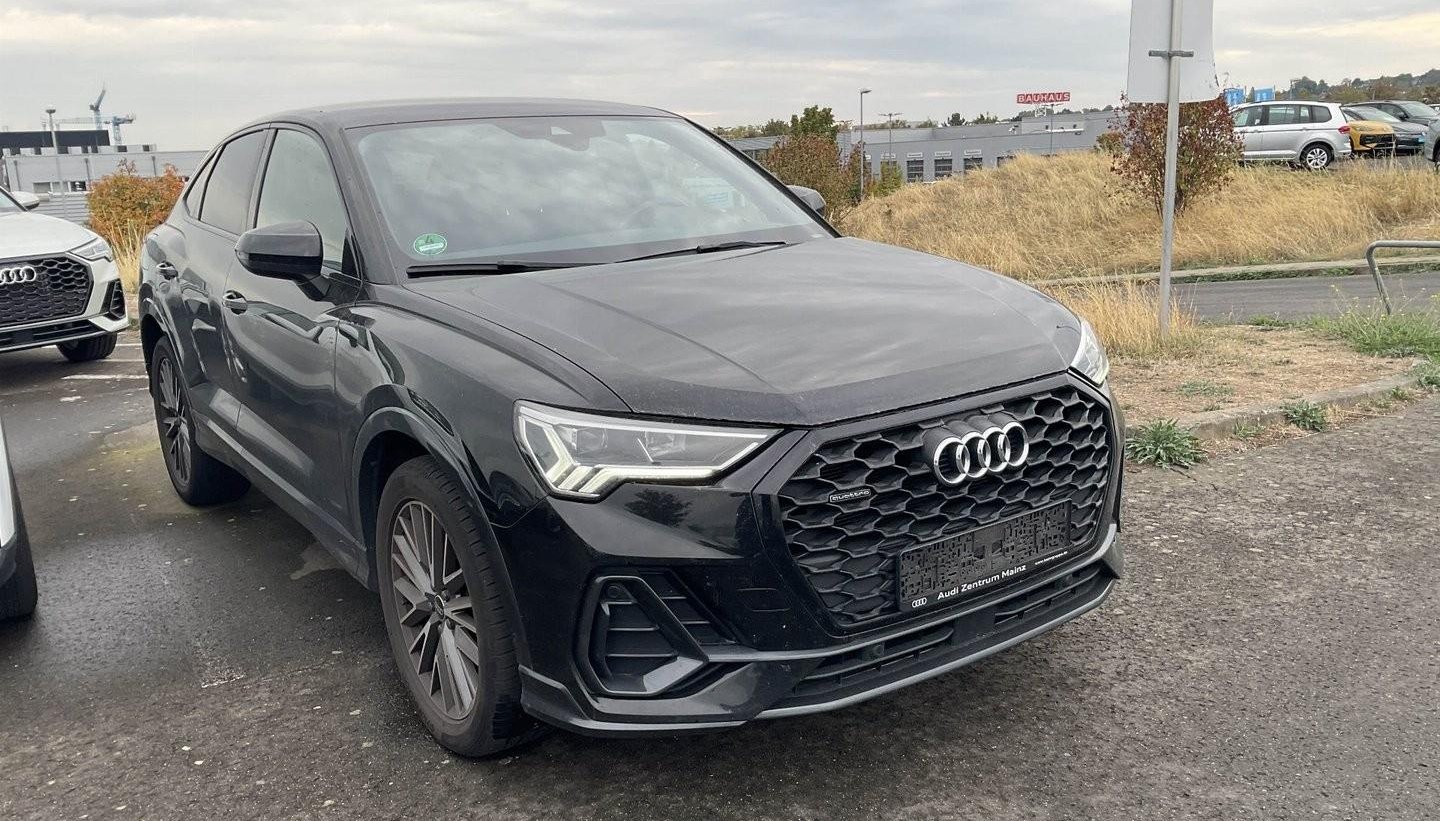 Audi Q3 40 TFSI quattro basis 4