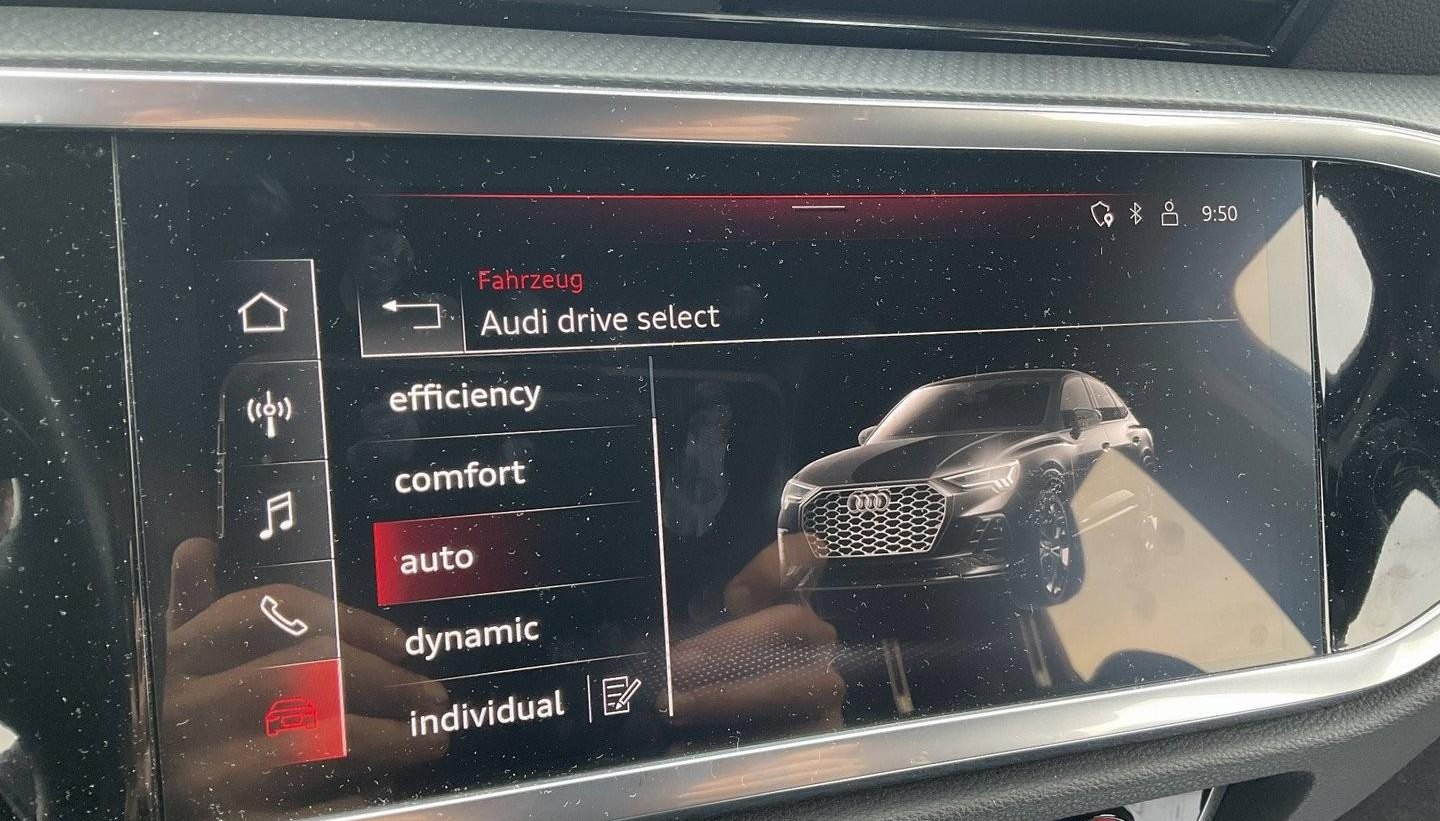 Audi Q3 40 TFSI quattro basis 8