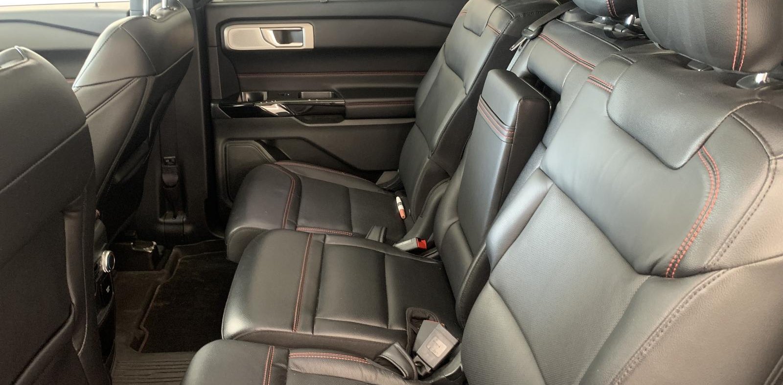 Ford Explorer Eco Boost ST-Line Plug-in-Hybrid 11