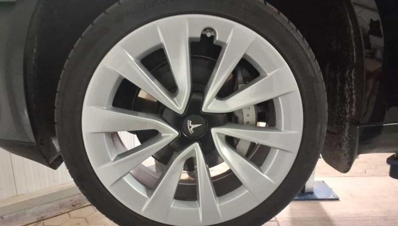 Tesla Model 3 Standard Range 5