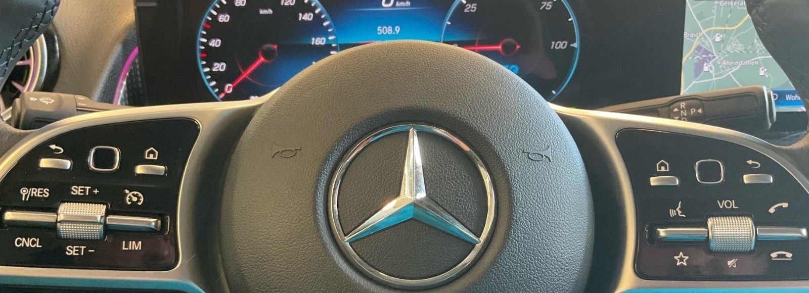 Mercedes-Benz EQB EQB 250+ 8