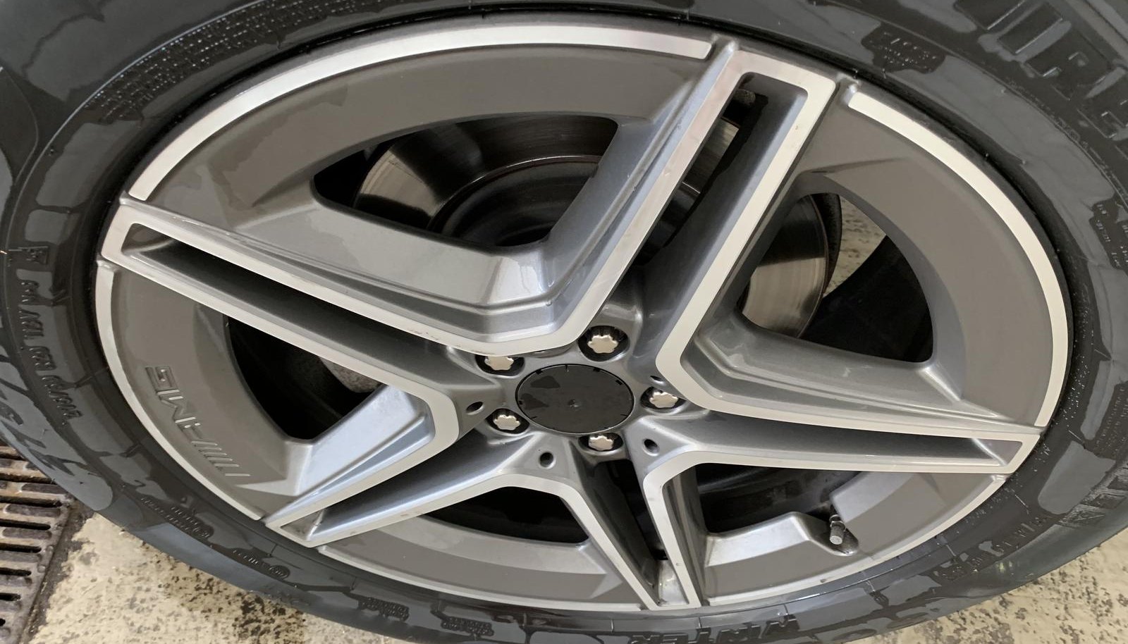 Mercedes-Benz GLE AMG Line 11