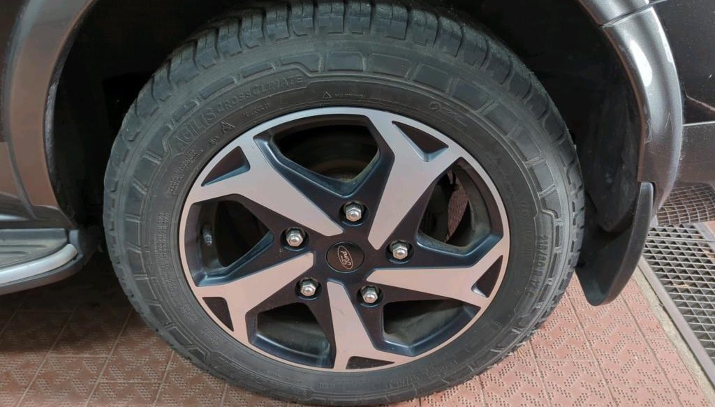 Ford Tourneo Custom 320 L1 Tourneo Active 10