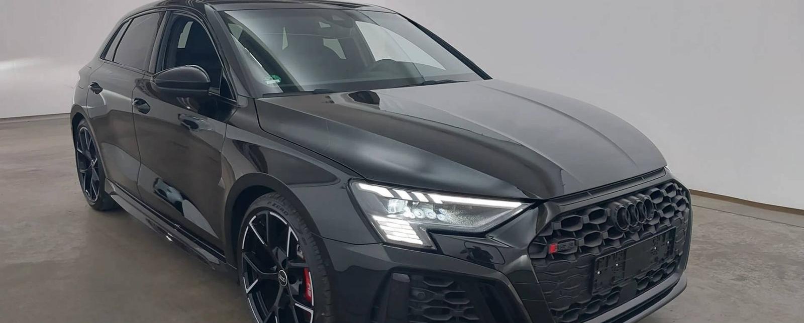 Audi RS3 RS 8