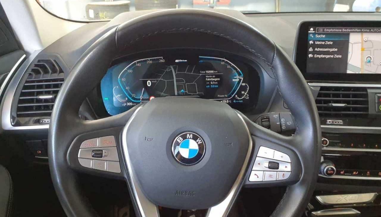 BMW X3 xDrive 30 e xLine 11