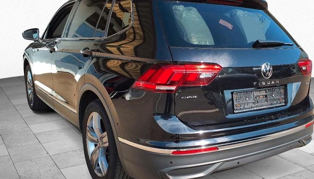 Volkswagen Tiguan Allspace Move 4Motion 10