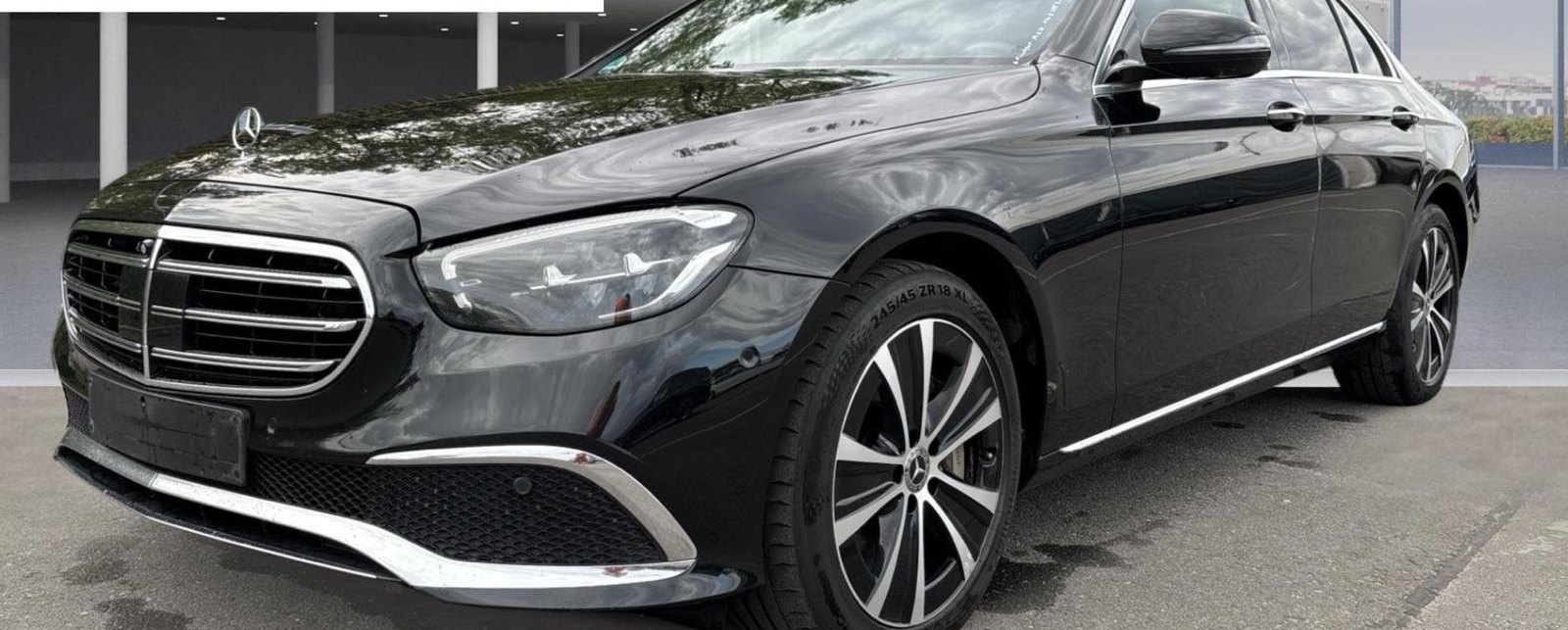 Mercedes-Benz E EXCLUSIVE + AVANTGARDE