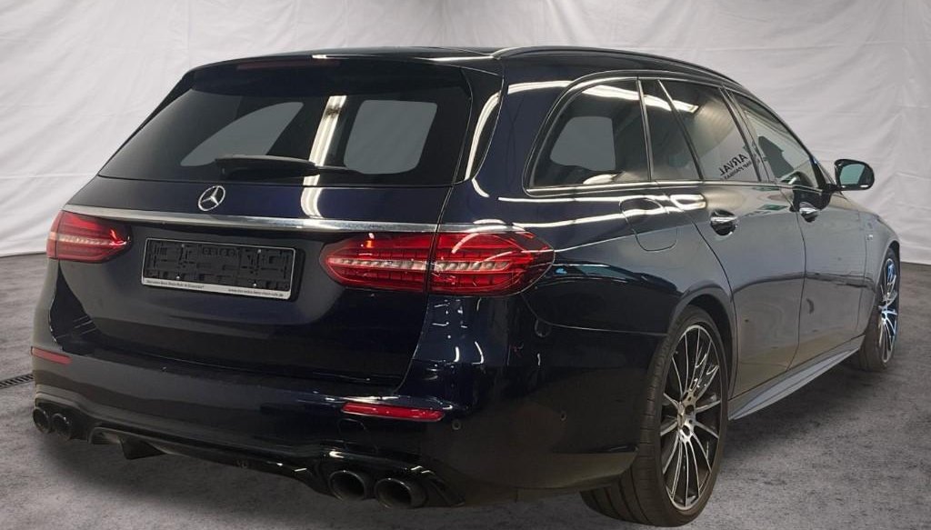 Mercedes-Benz E E 53 AMG 4Matic+ 5