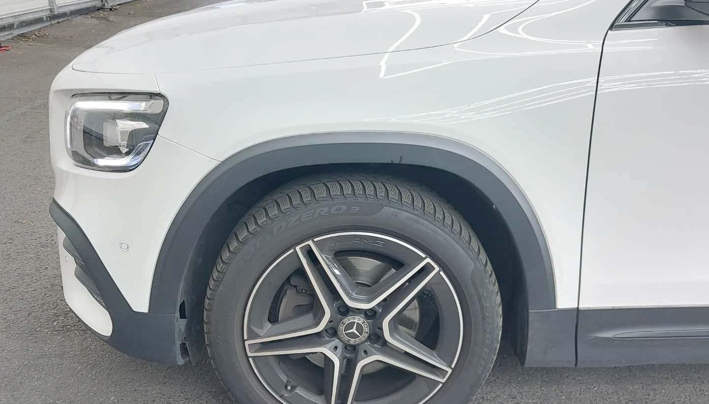 Mercedes-Benz GLB AMG Line 11