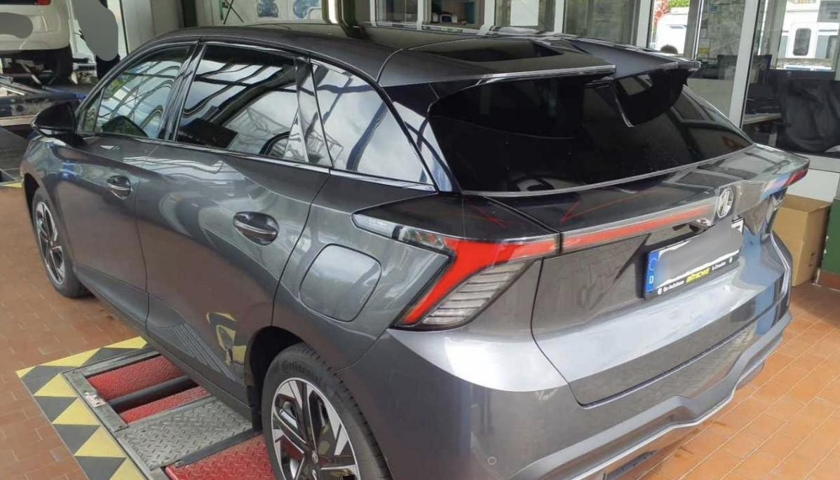 MG MG4 Luxury MG4 Maximal 64KWH! 3