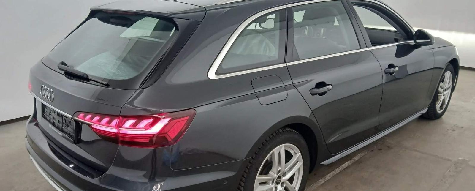 Audi A4 Sport 2