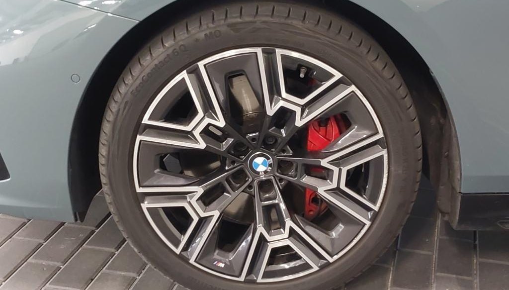 BMW 5 M Sport Pro 5