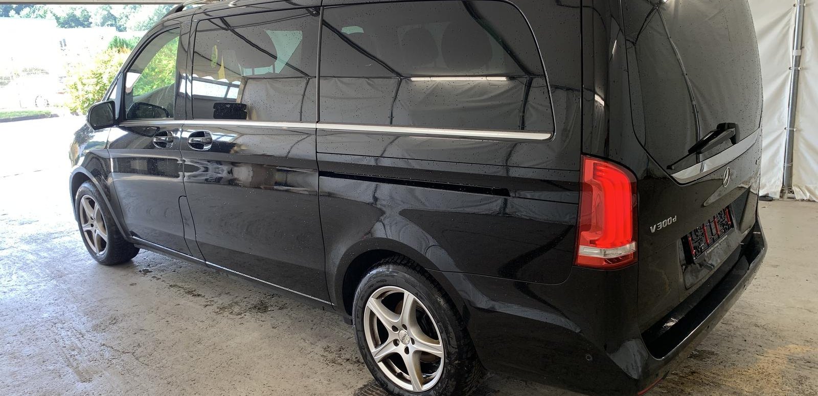 Mercedes-Benz V V 300 d AVANTGARDE 4M Lang 12