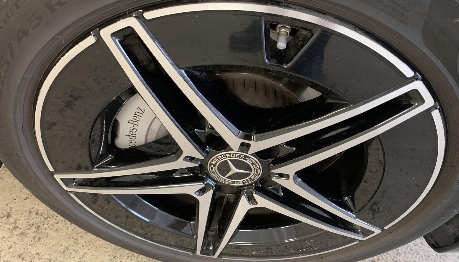 Mercedes-Benz C AMG Line 3