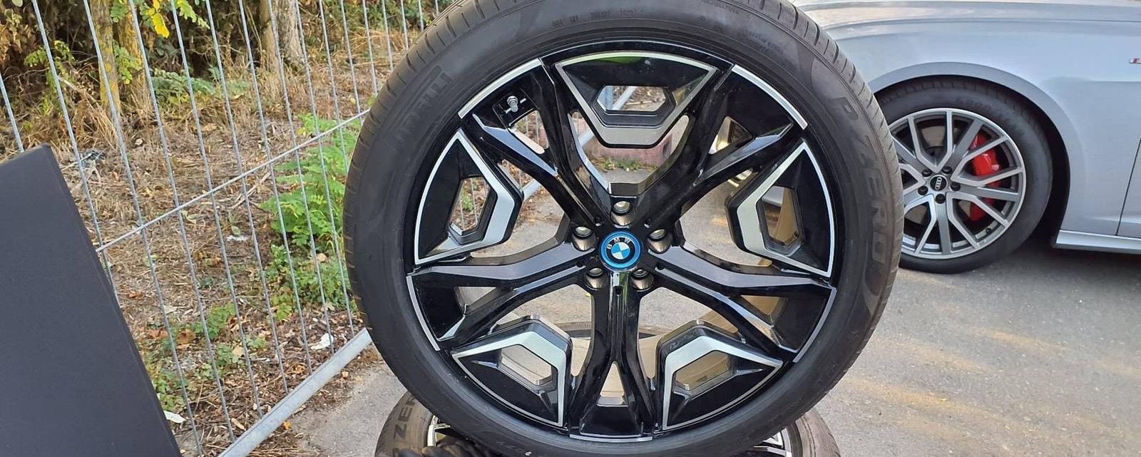 BMW iX M60 4