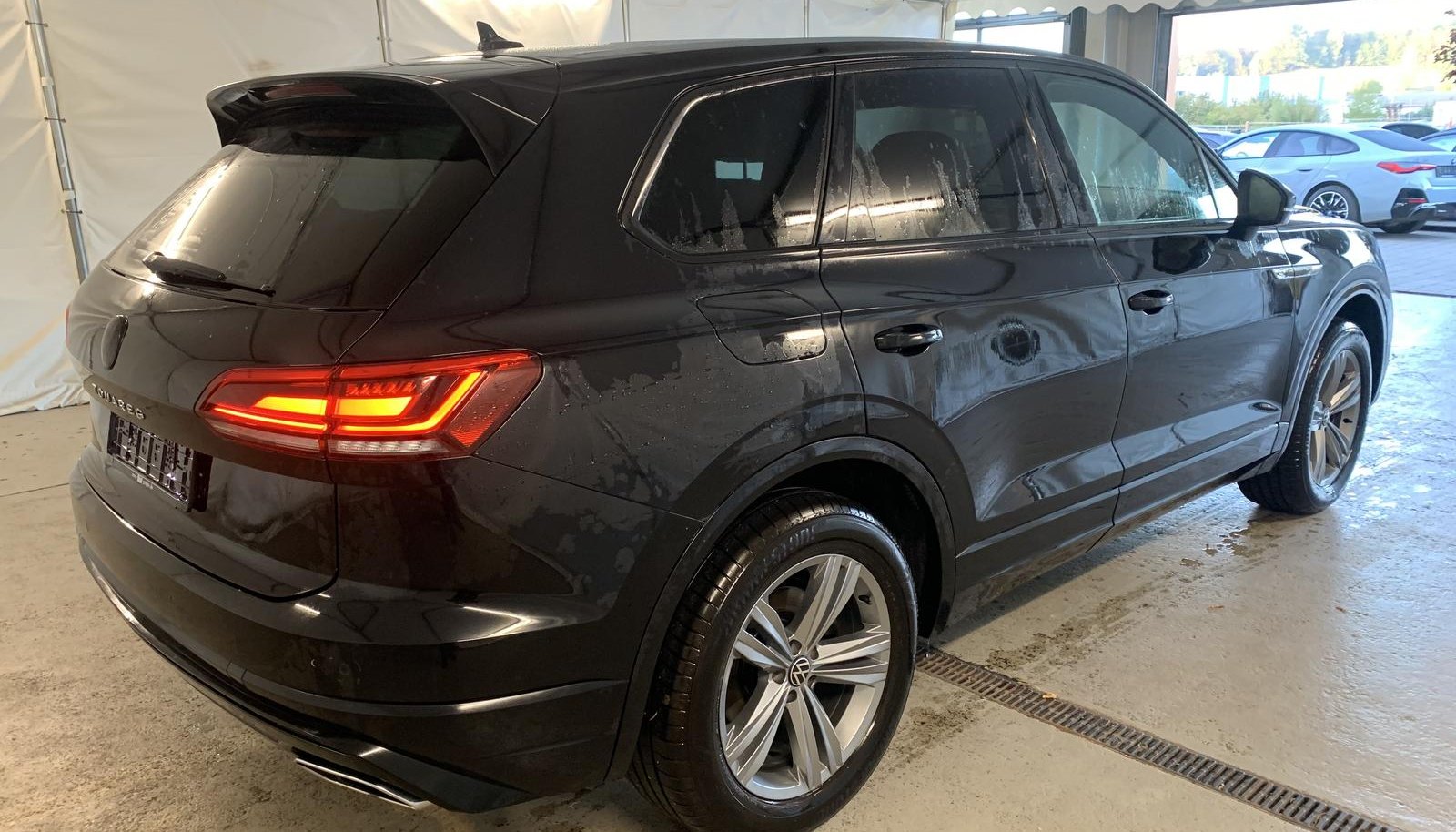 Volkswagen Touareg R-Line 4