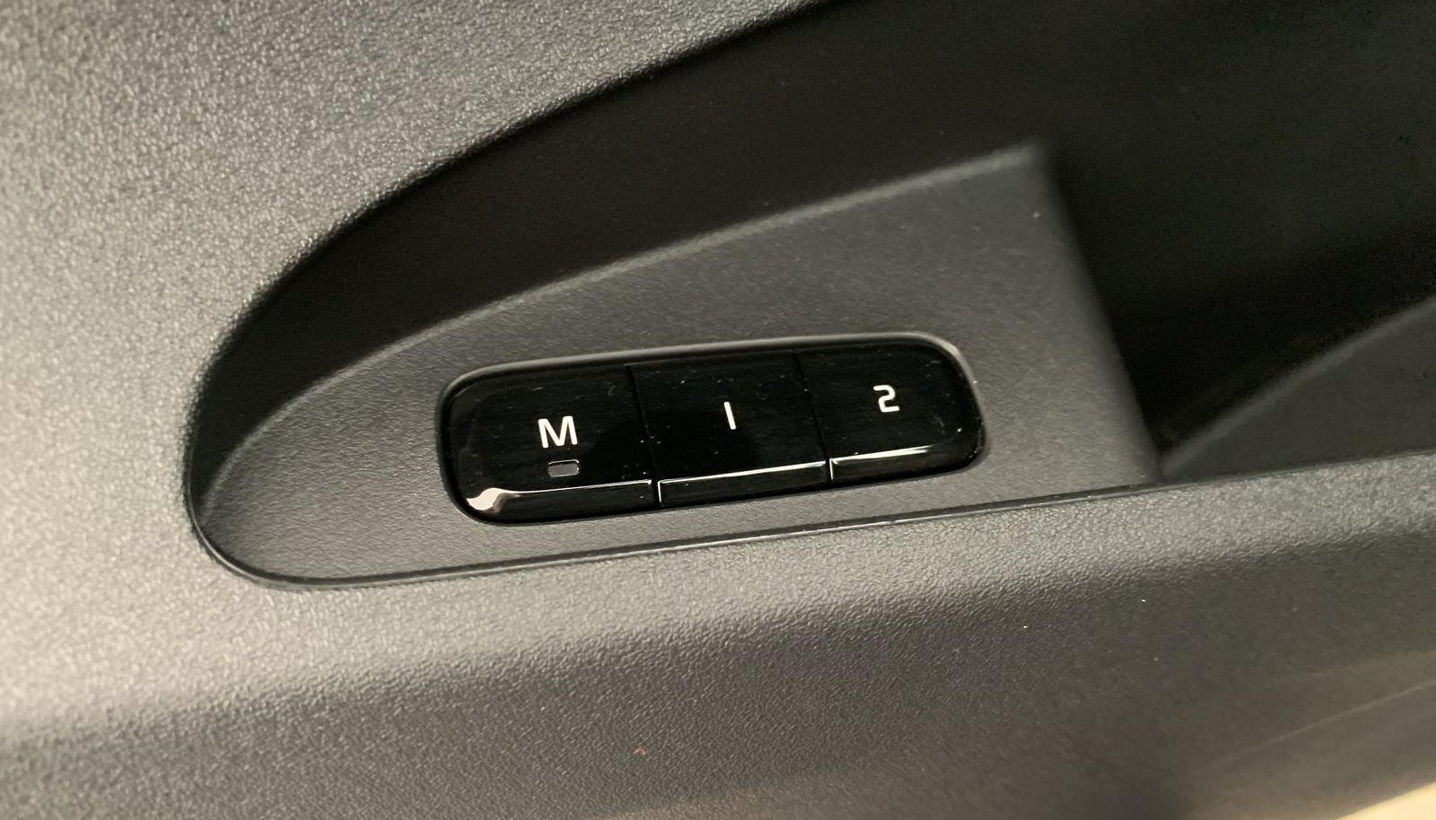Polestar 2 Long Range Dual Performance 12