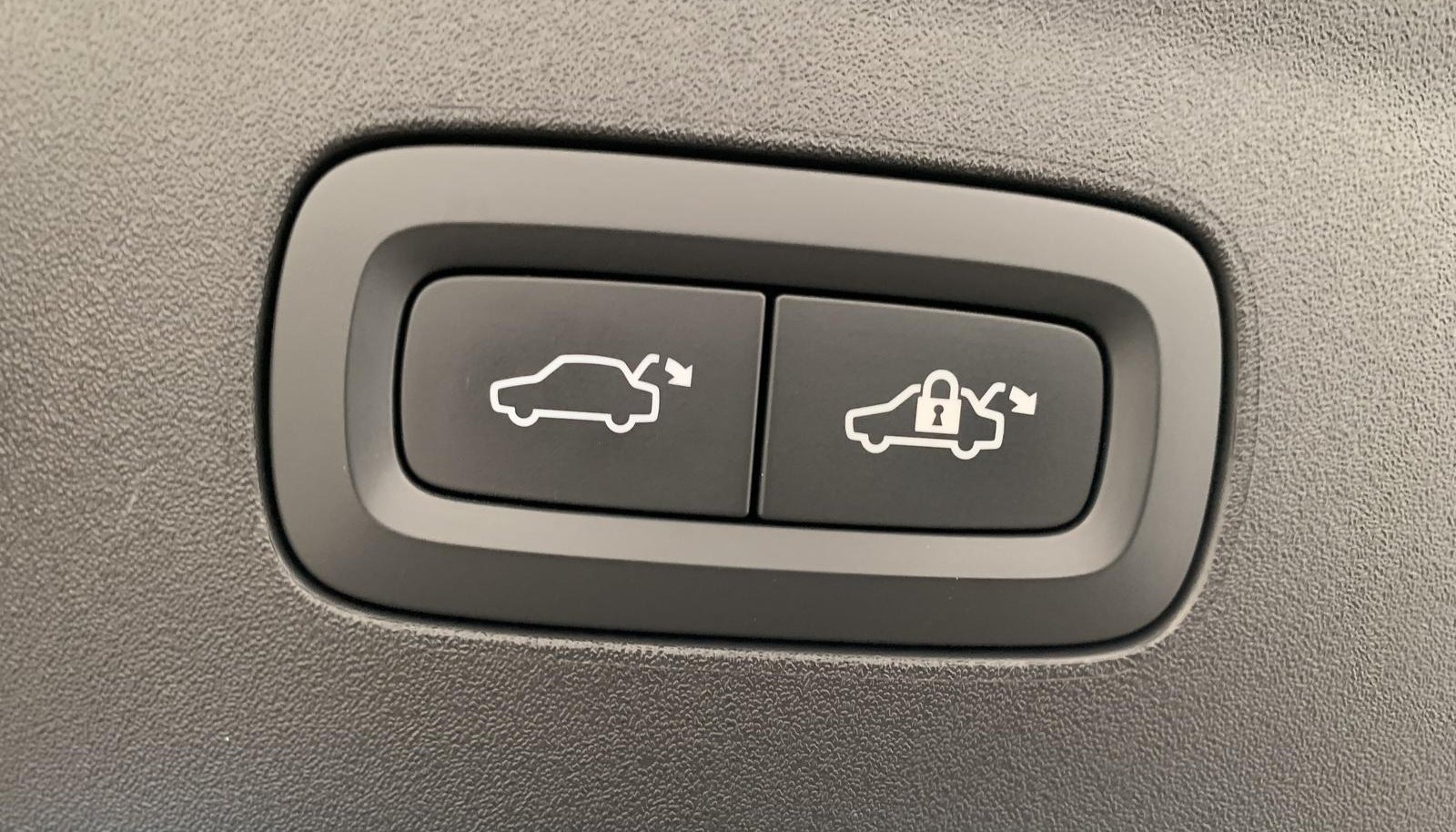 Polestar 2 Long Range Dual Performance 8