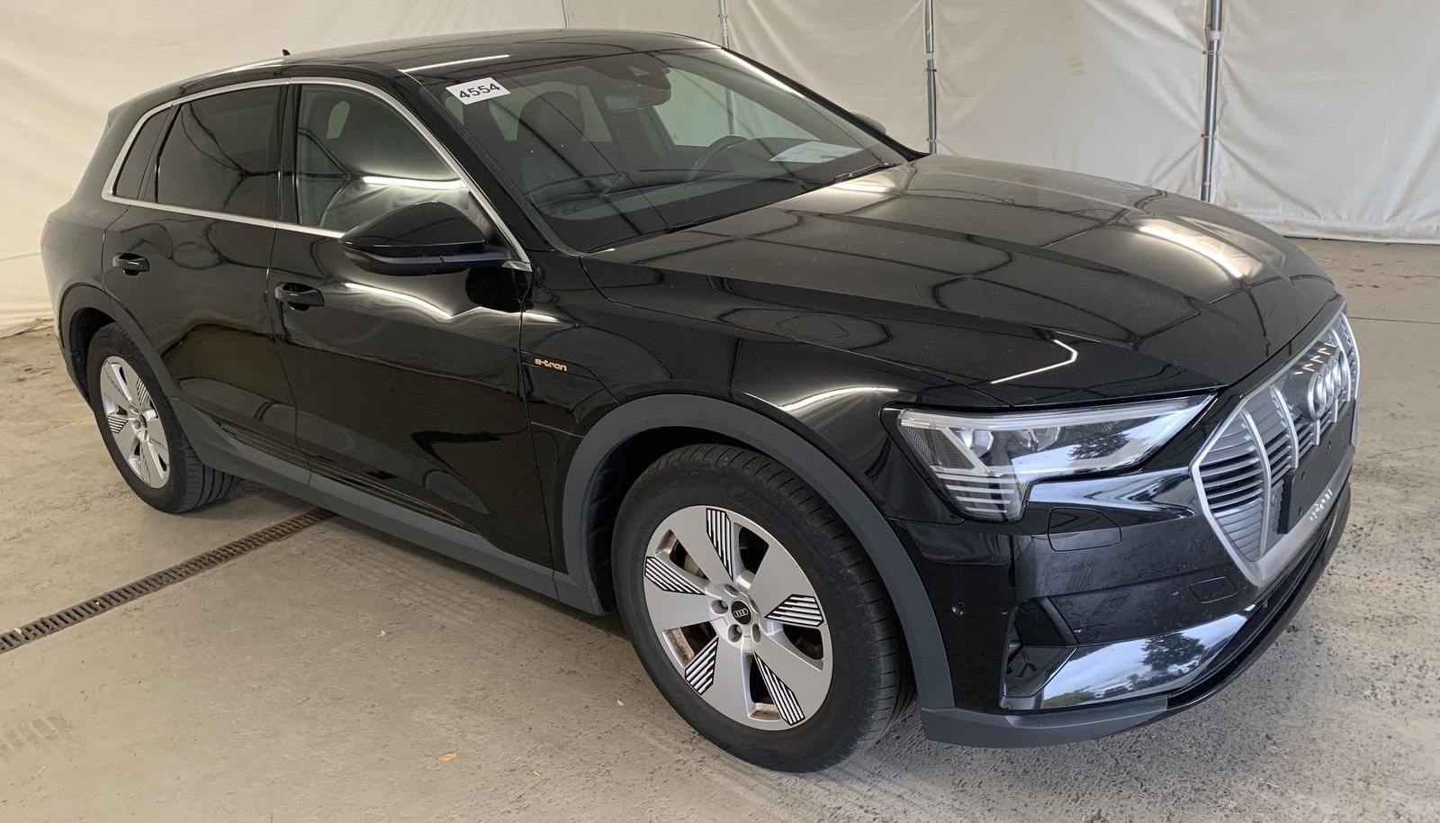 Audi e-tron S-Line 2