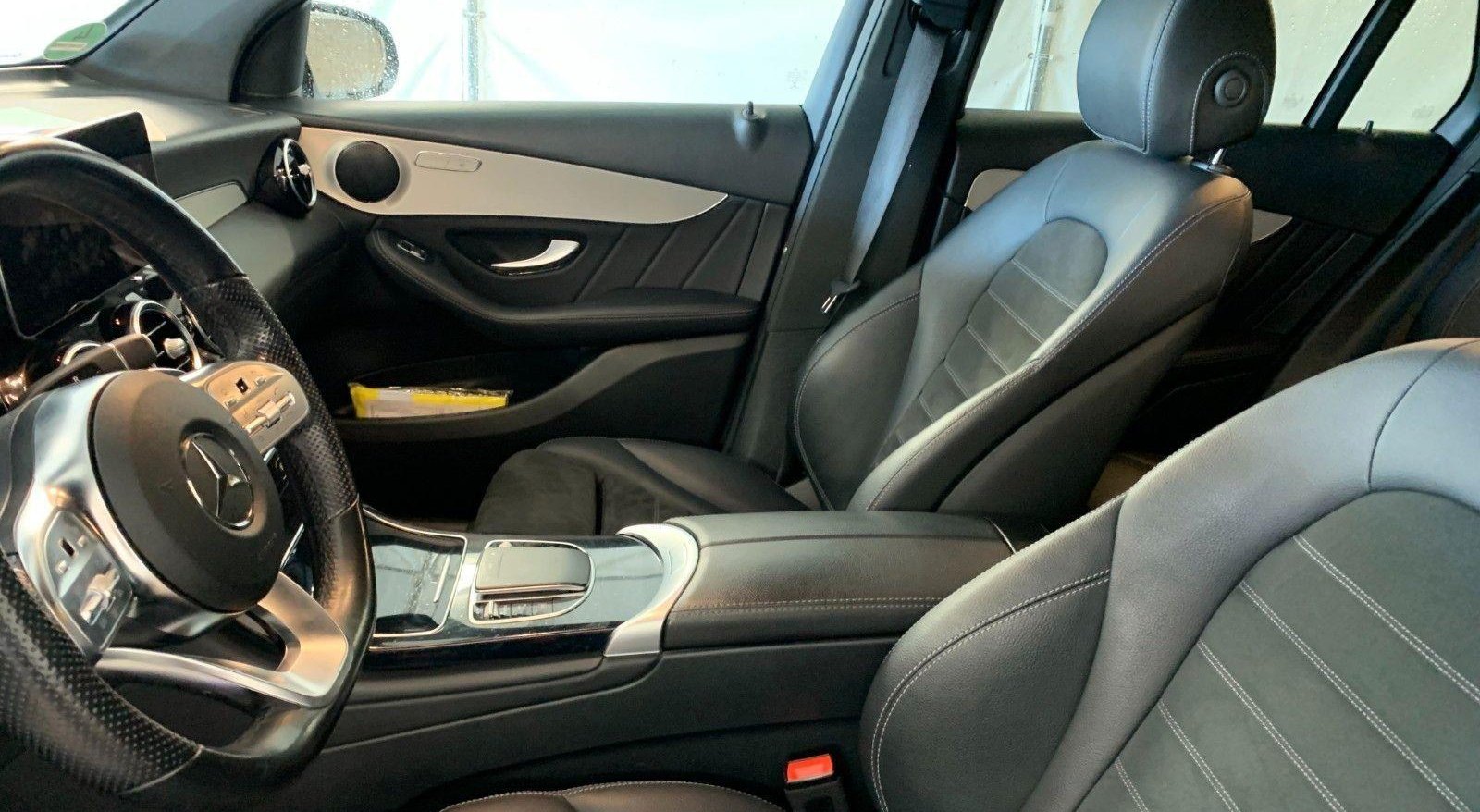Mercedes-Benz GLC AMG Line Int./Ext. 11