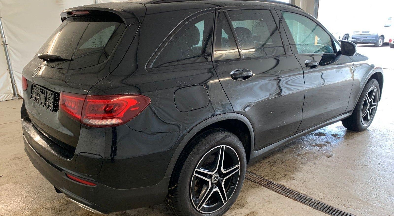 Mercedes-Benz GLC AMG Line Int./Ext. 5