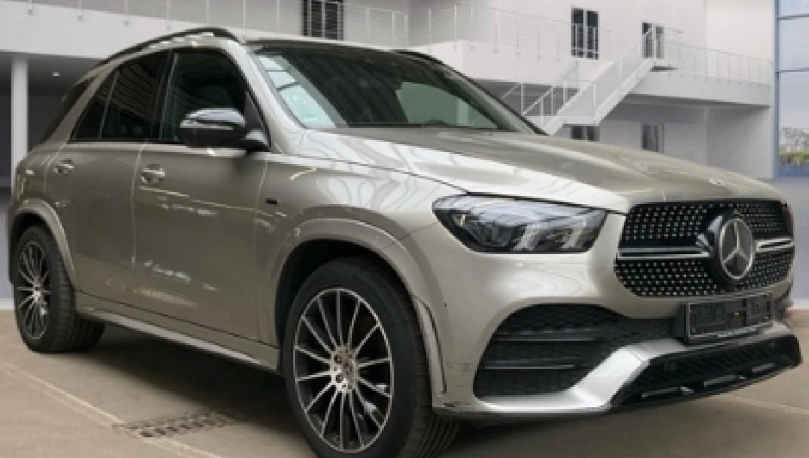 Mercedes-Benz GLE 2x AMG Line 2