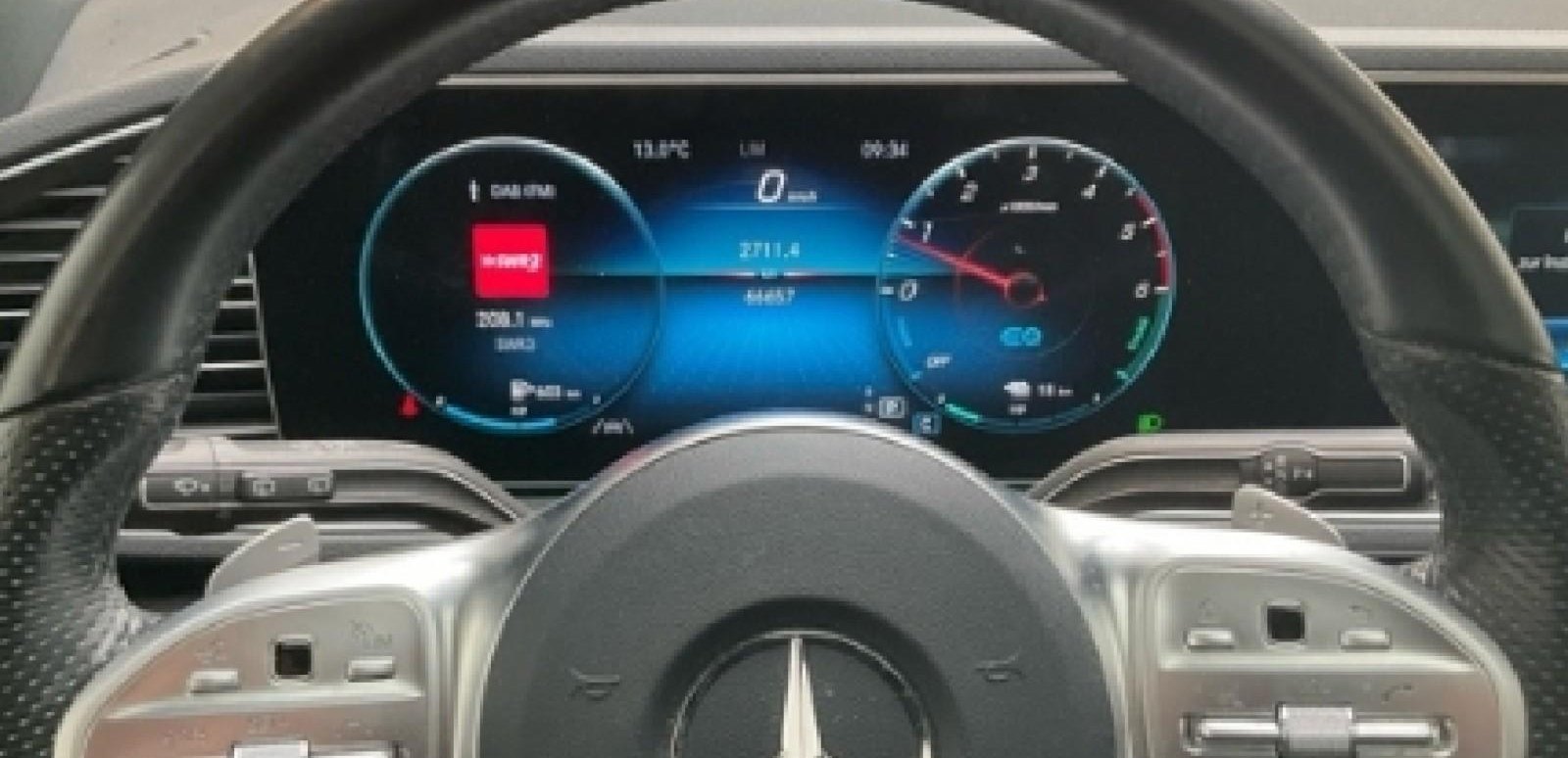 Mercedes-Benz GLE 2x AMG Line 8