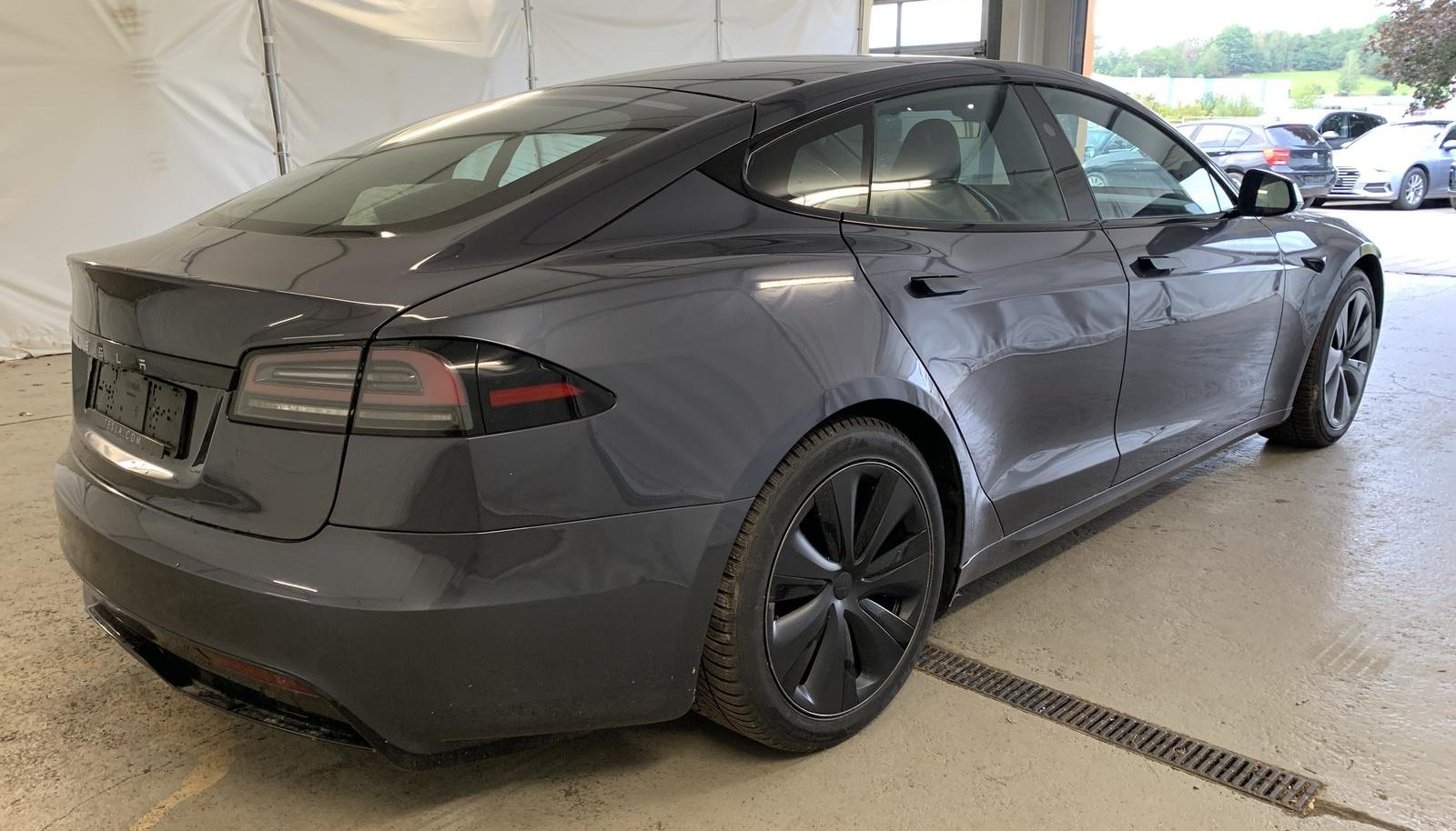 Tesla Model S Dual Maximum Range 3
