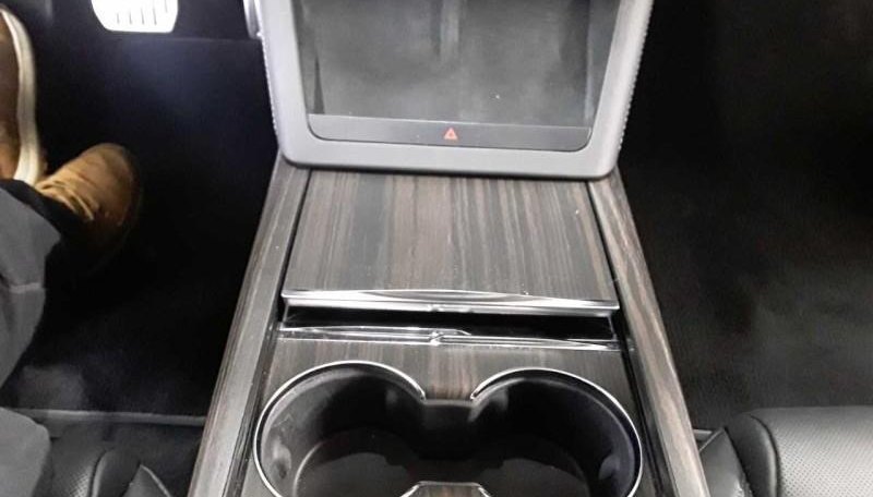 Tesla Model S Dual Maximum Range 8