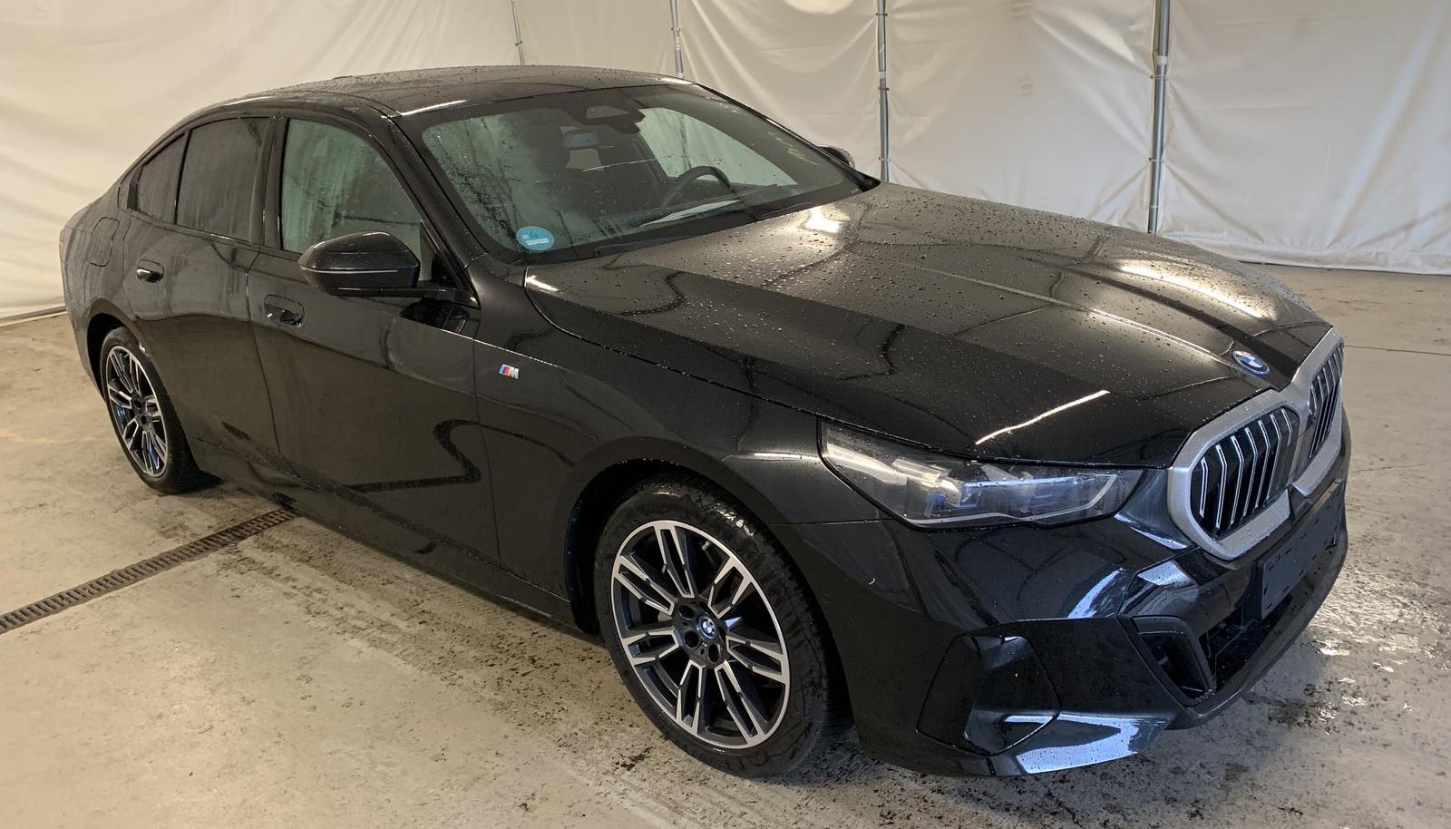 BMW i5 M Sport 2