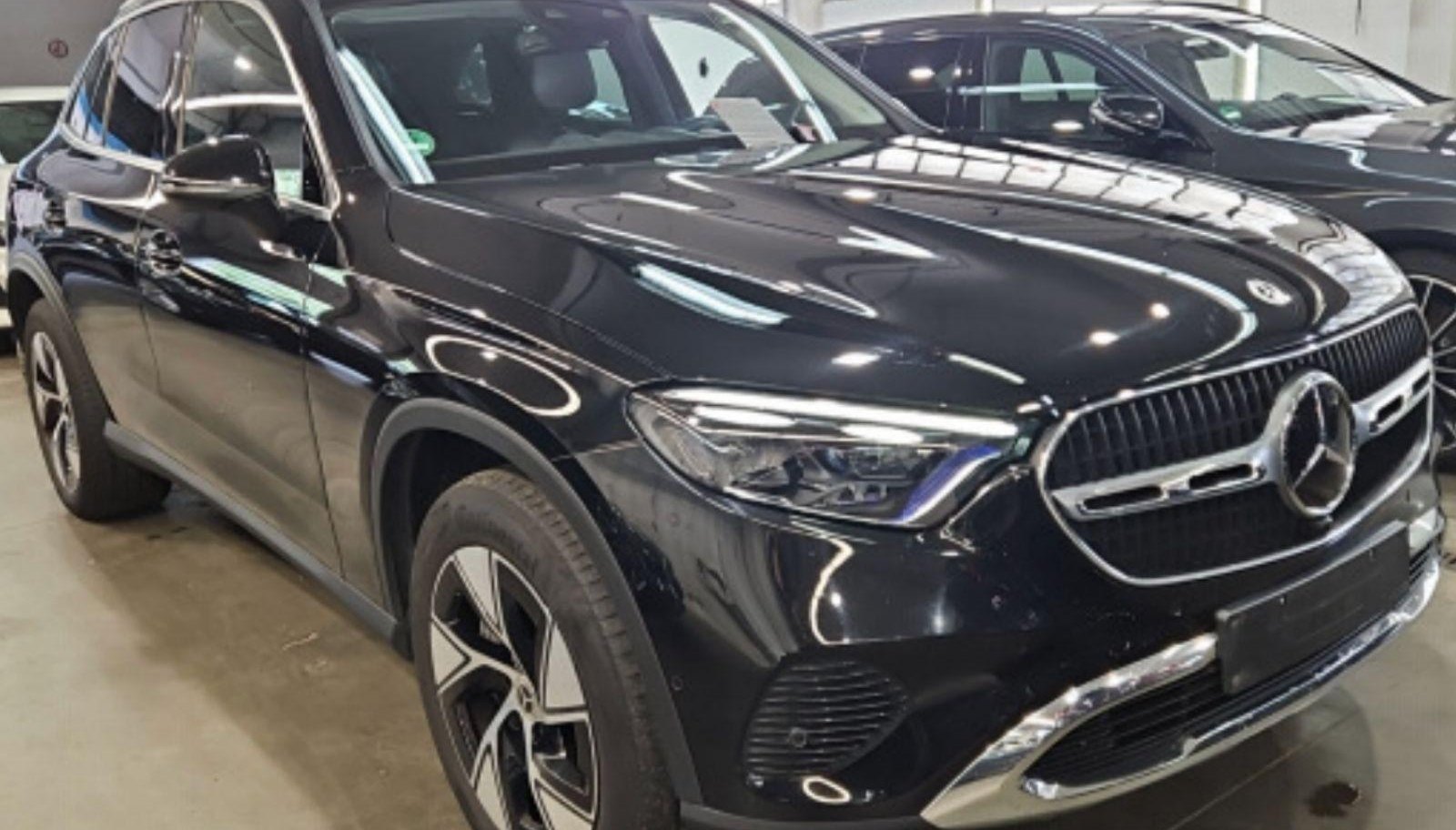 Mercedes-Benz GLC GLC 300 e 4Matic 2