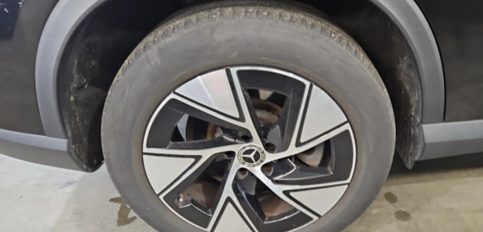 Mercedes-Benz GLC GLC 300 e 4Matic 5