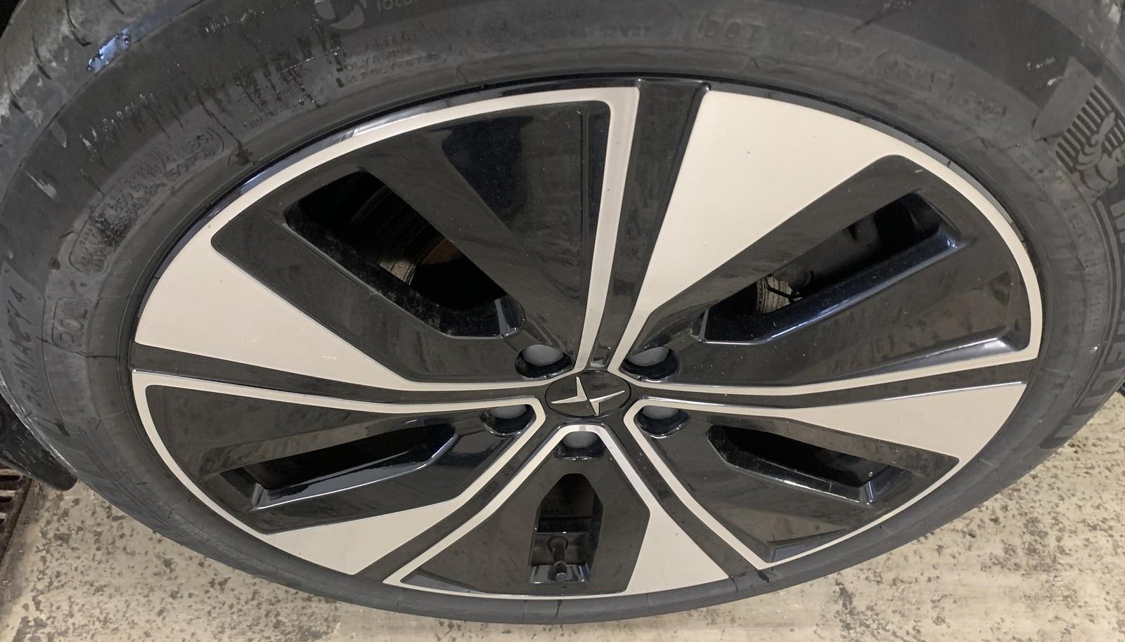 Polestar 2 Long Range Dual 7