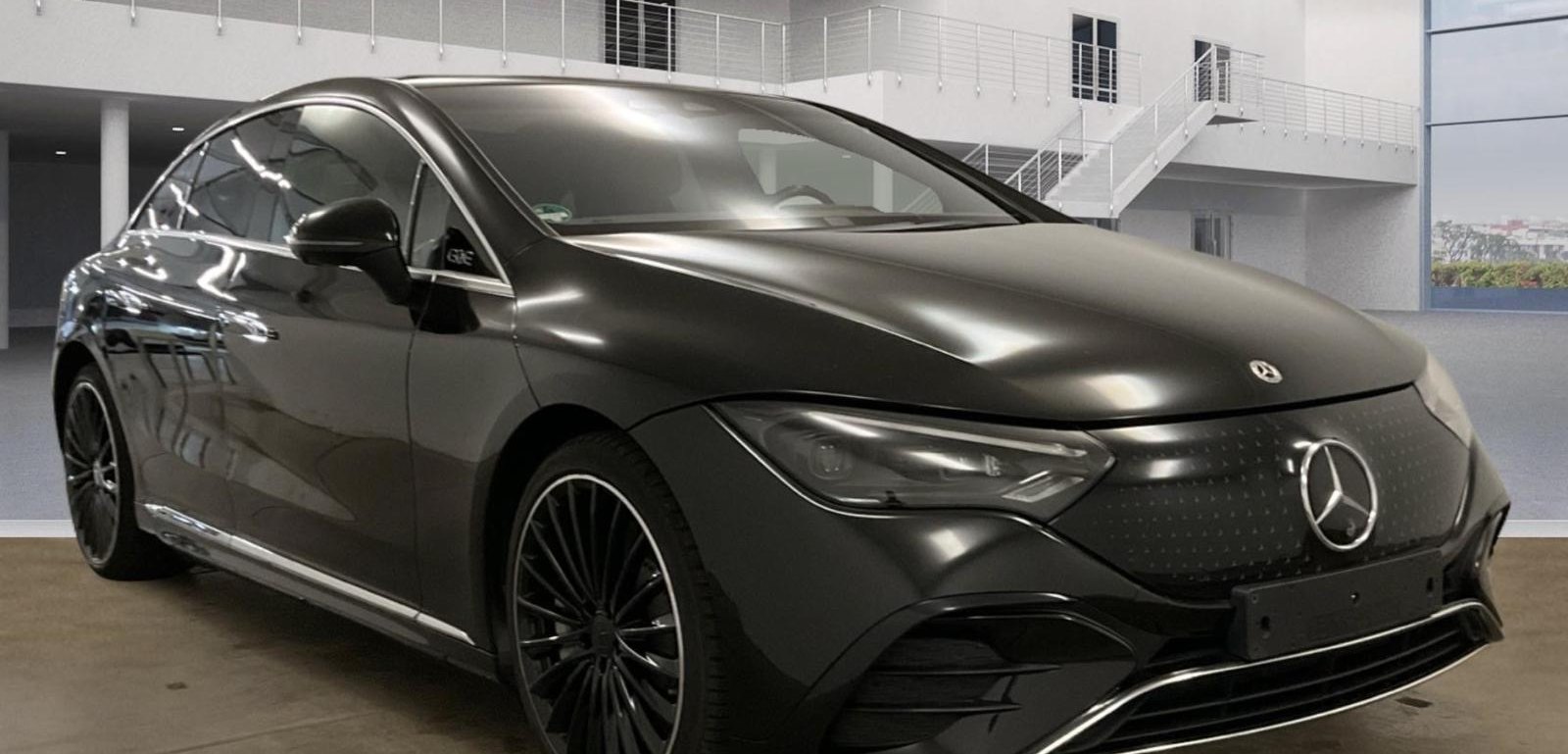 Mercedes-Benz EQE AMG Line 9