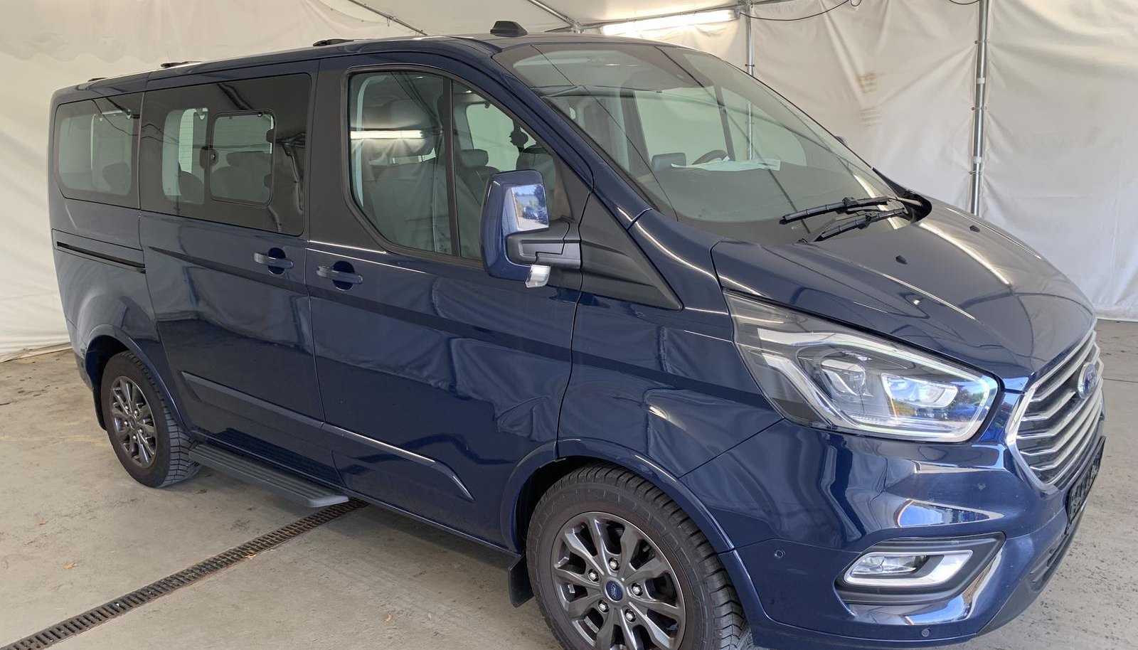 Ford Tourneo Tourneo Custom Titanium X L1H1 2