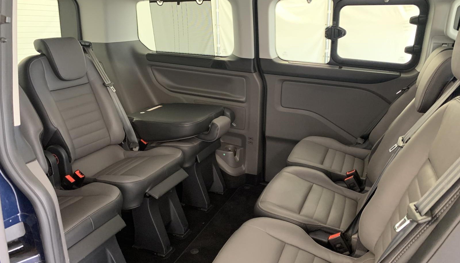 Ford Tourneo Tourneo Custom Titanium X L1H1 4