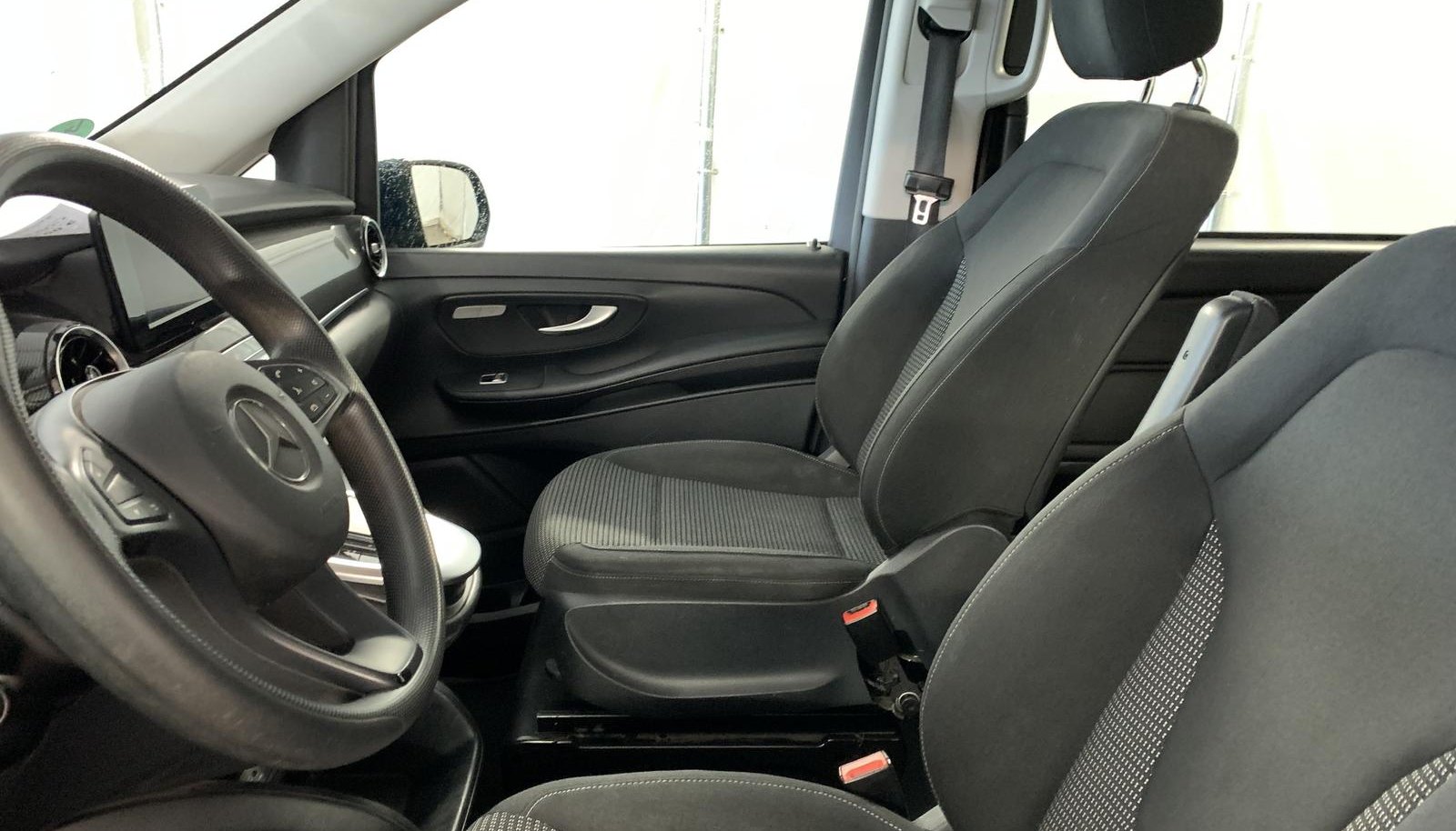 Mercedes-Benz V RISE Lang 10