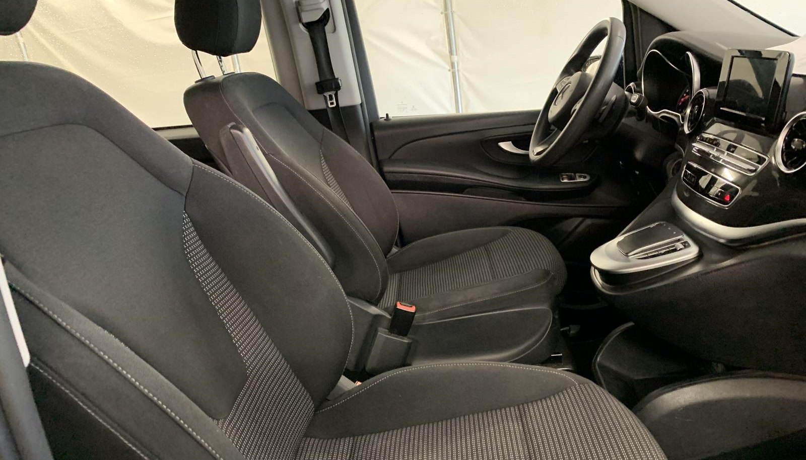 Mercedes-Benz V RISE Lang 3