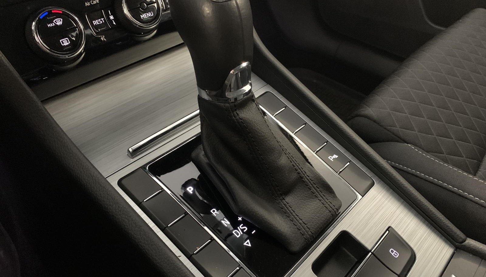 Skoda Superb Ambition 9