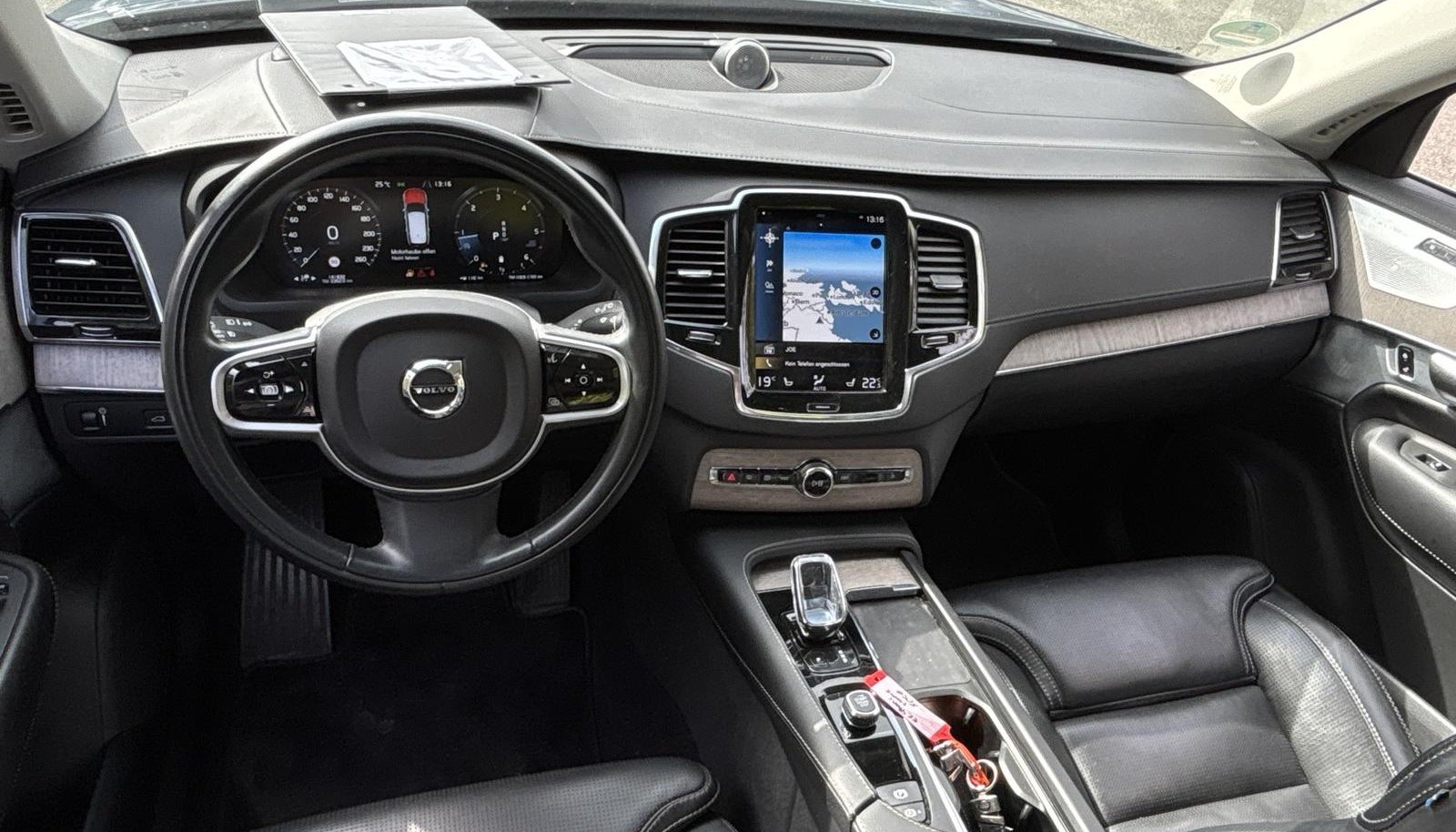 Volvo XC90 Inscription AWD 3