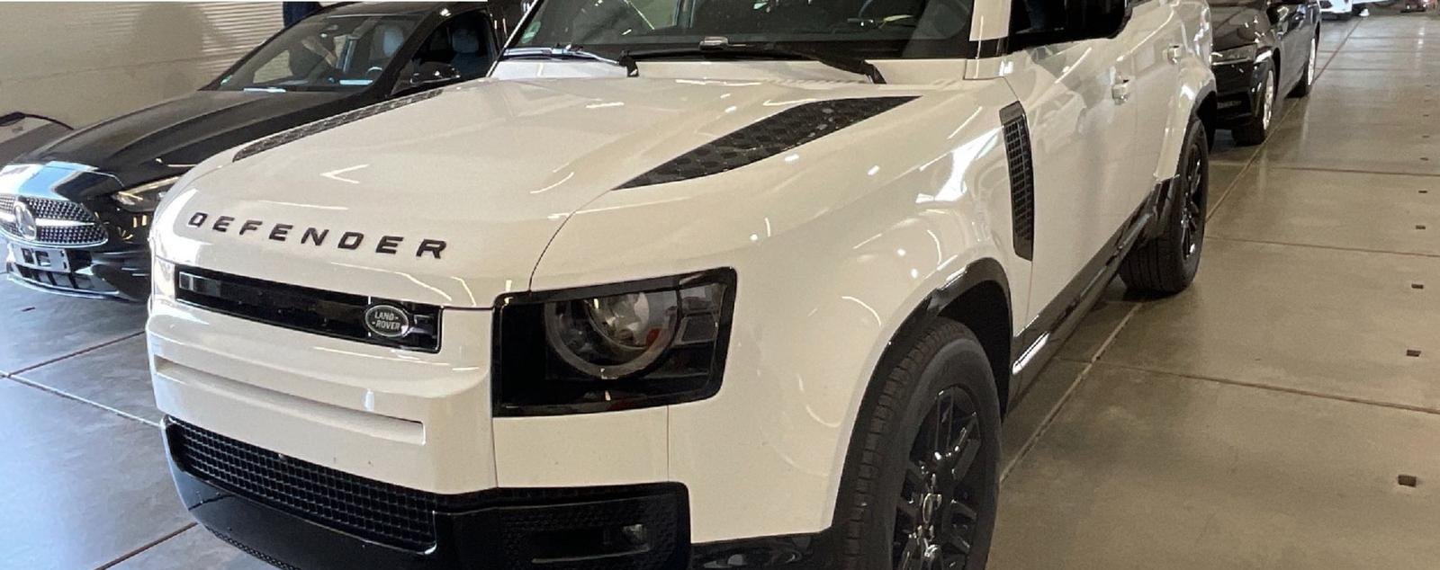 Land Rover Defender 130 X-Dynamic HSE